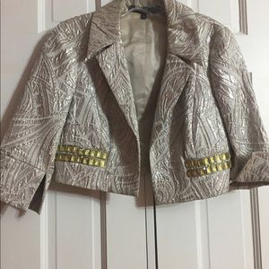 Woman Carmen Marc Valvo Collection Jacket